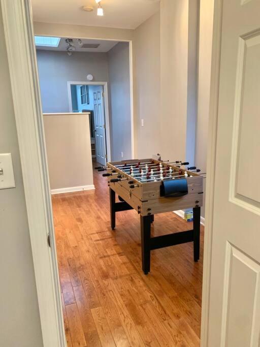 Upscale 2Bd/1.5Ba Townhome Mins To Jhh & Downtown Baltimora Esterno foto